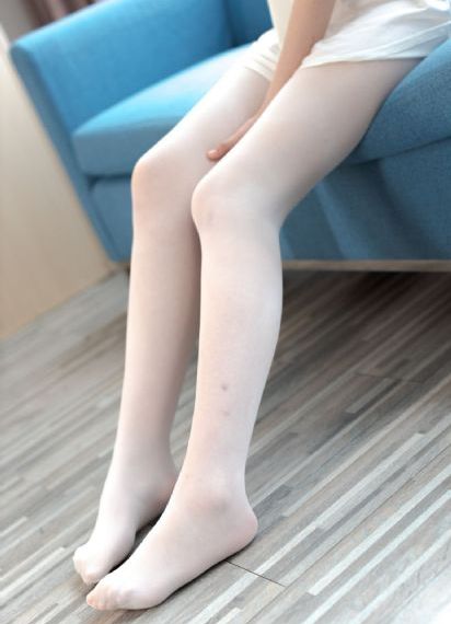 男生和女生打扑克免费